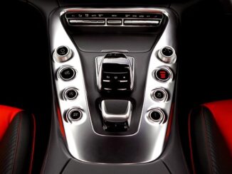 Mercedes-Benz-Mittelkonsole