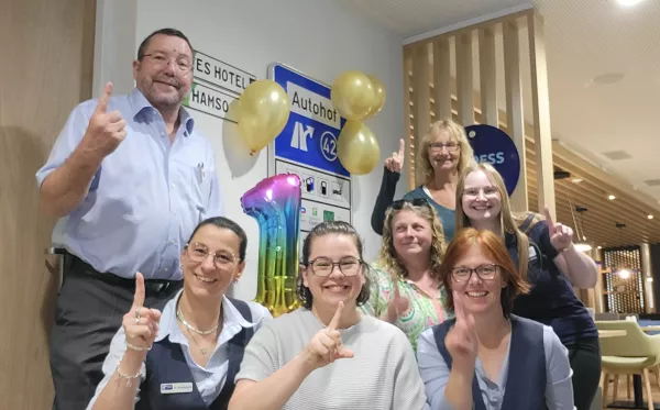 Das Hotelteam hat Grund zur Freude