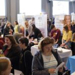 Besucher auf der Messe JuBi