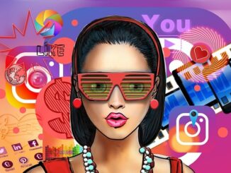 Influencerin vor Social Media Logos