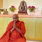 Bhante Seelawansa in klassichem Gewand