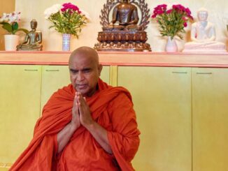 Bhante Seelawansa in klassichem Gewand