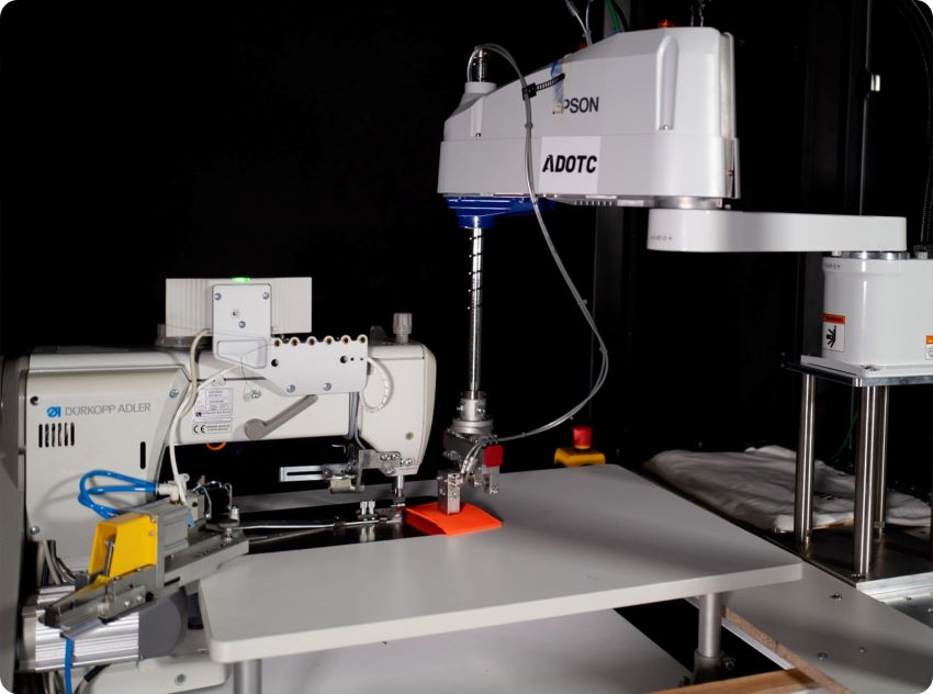Automatisierter Nähroboter