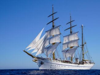 Das Segelschulschiff Gorch Fock mit gesetzten Segeln