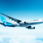 Air Transat Flugzeug in der Luft