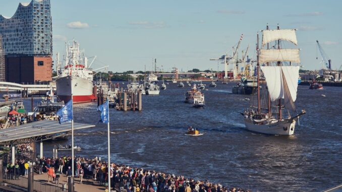 Beste Aussichtspunkte zum Schiffe gucken in Hamburg