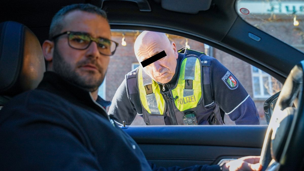 Polizeiliche Fahrzeugkontrolle