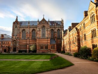 The courtyard and buildings of Keble College (University of Oxford)