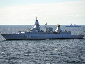 Fregatte F 220 Hamburg auf der Ostsee 2023