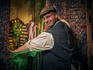Schmuggler mit Pharao-Maske im HamburgDungeon Speicherstadt