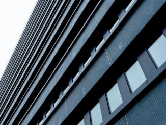 Büroumzug Die Hamburger Büroimmobilienlandschaft zeigt sich 2024 trotz wirtschaftlicher Unsicherheiten stabil