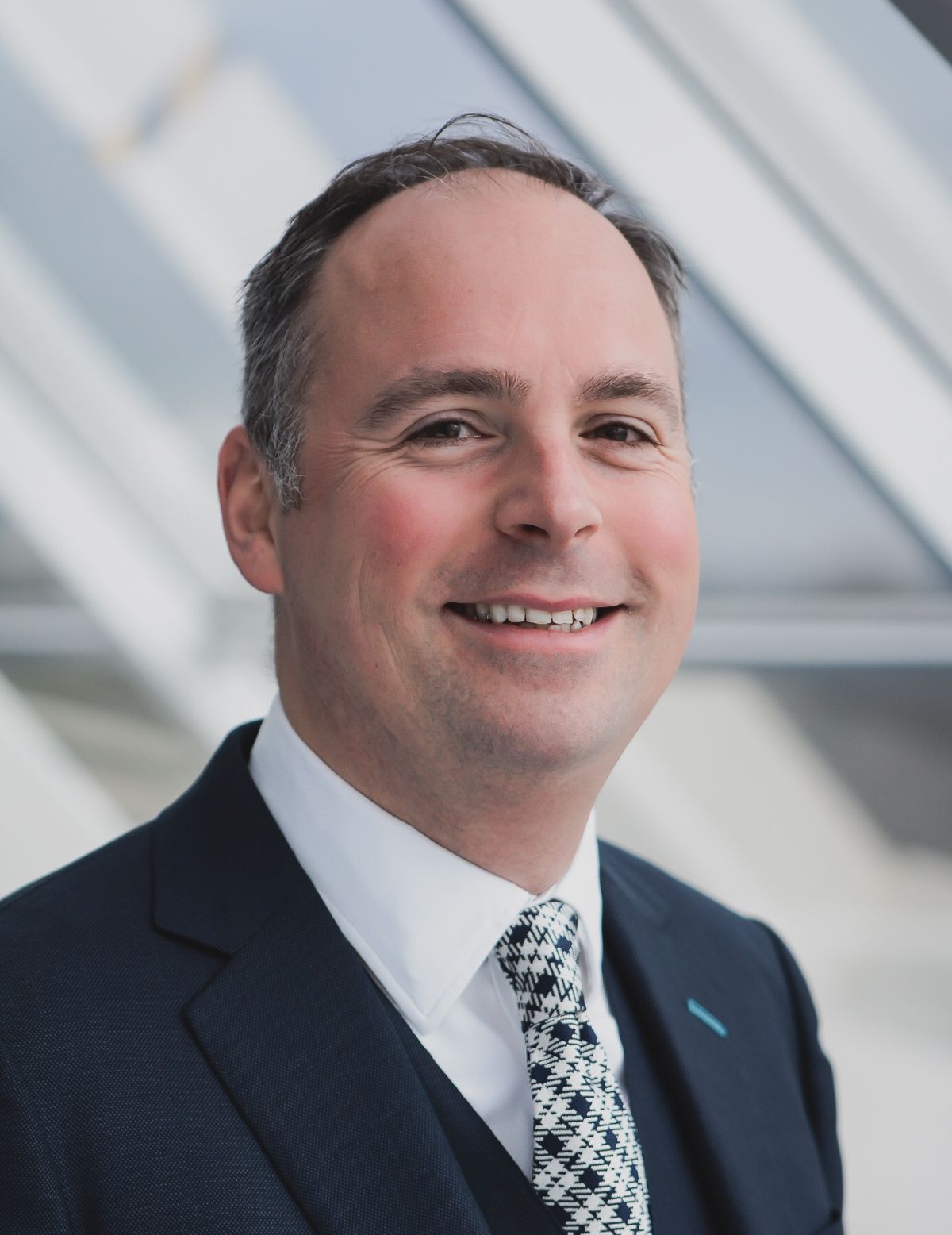 Jens Sulek leitet den Automobilbereich bei Capgemini in Deutschland