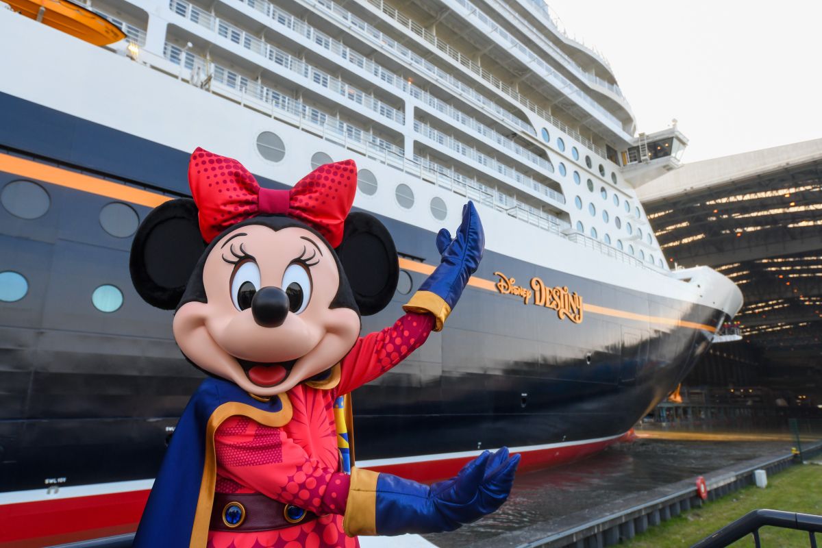 Neues Kreuzfahrtschiff Disney Destiny in Papenburg