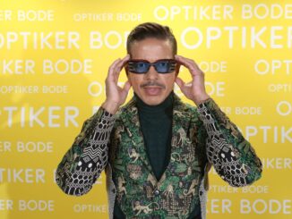Publikums-Liebling Jorge Gonzalez mit einer „seiner“ Brillen