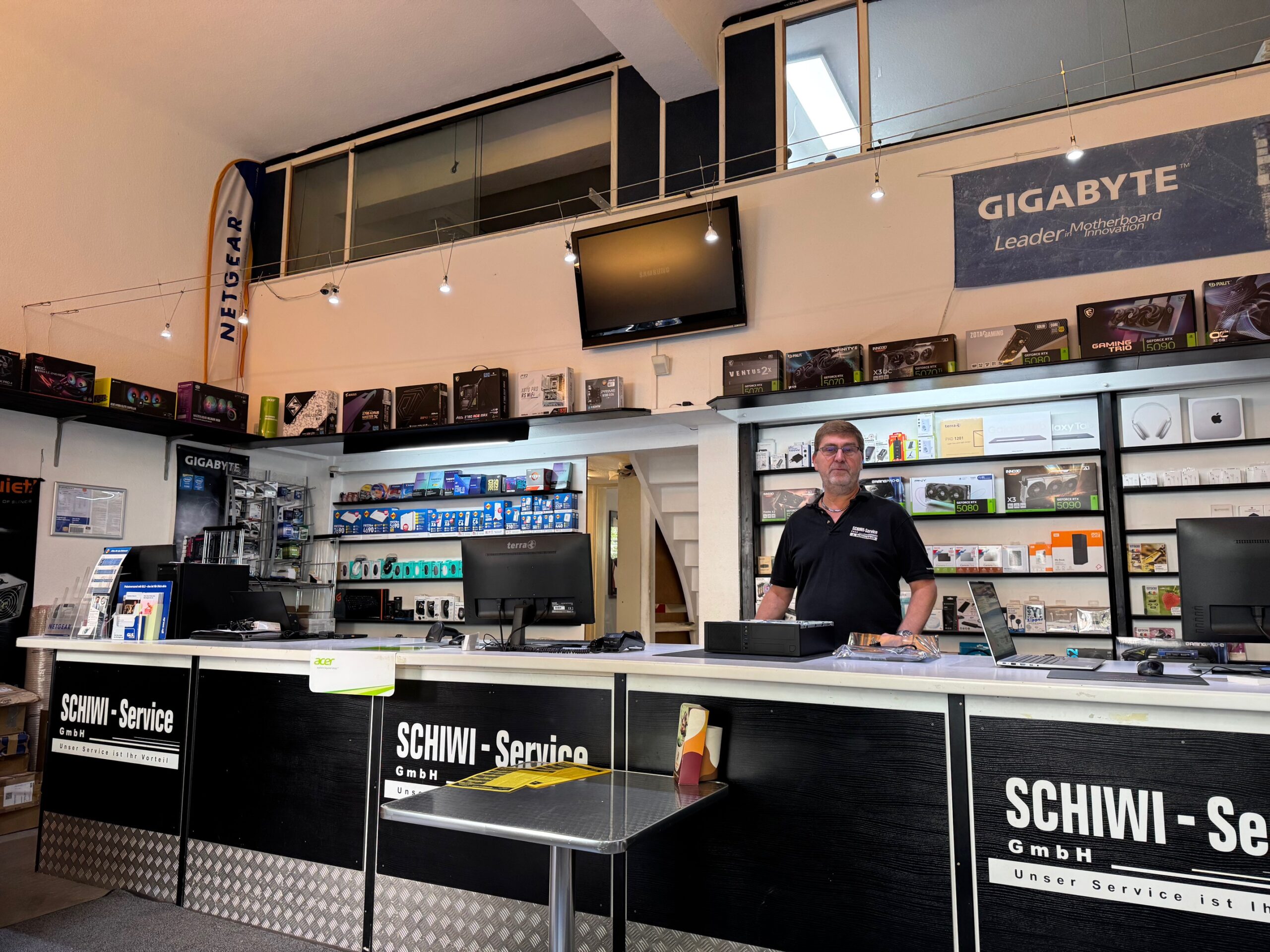 Schiwi Computerhandel HH Herr Schischkoff | Schiwi Computerhandel HH Herr Schischkof
