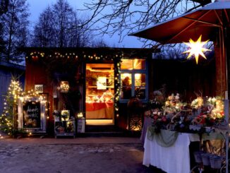 Ambiente bei den Weihnachtsmark des Kunsthandwerks