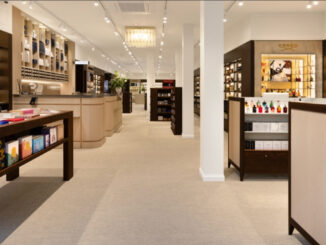 Blick in die elegante Skins Boutique