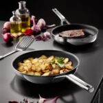 Bratpfannen Quasar mit UniverSUS-Oberfläche und tritherm-Material