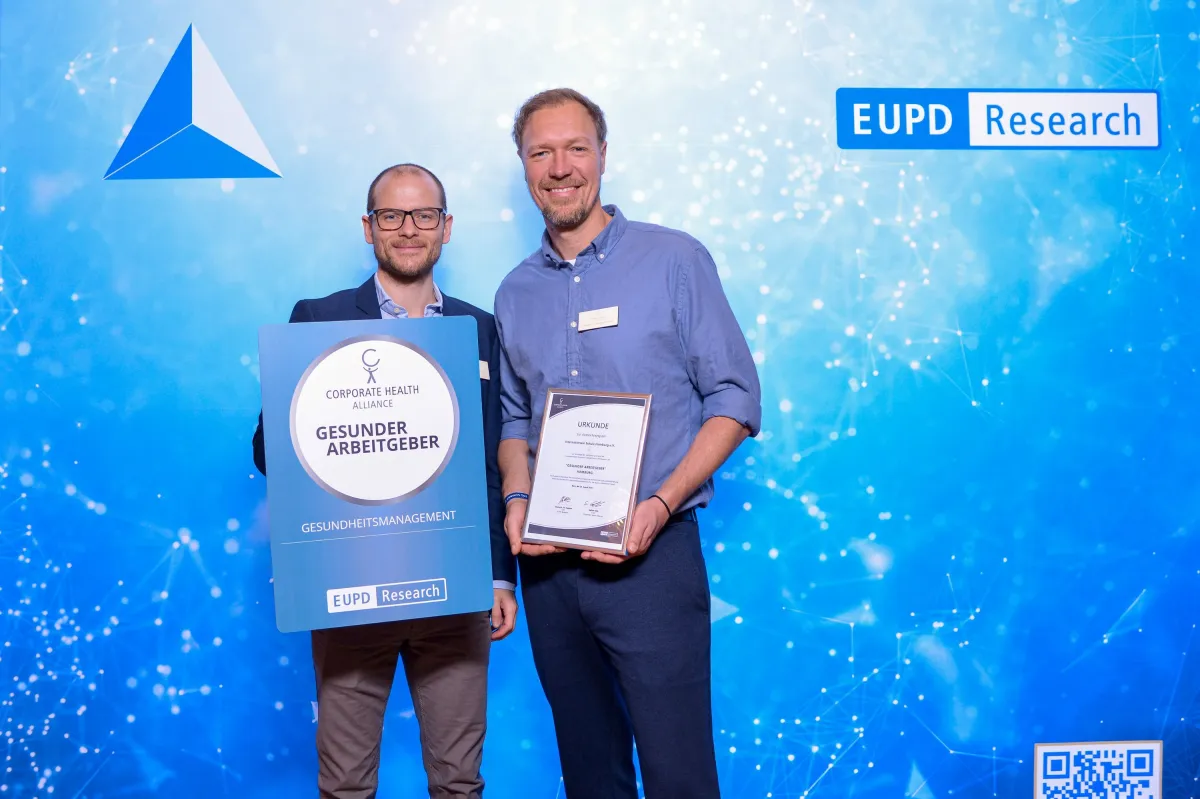Joshua Baaken (EUPD Group) und Stefan Lang (ISH)