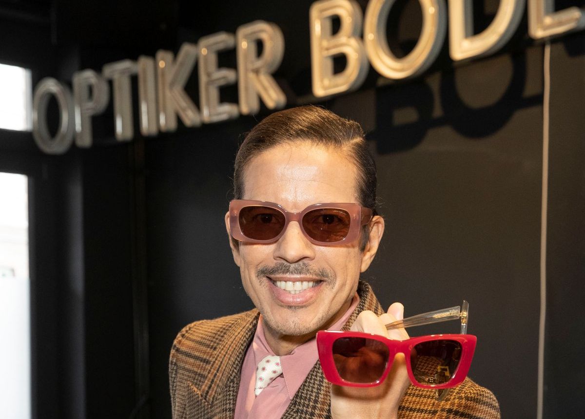 Jorge González präsentiert in Hamburg seine Sonnenbrillen