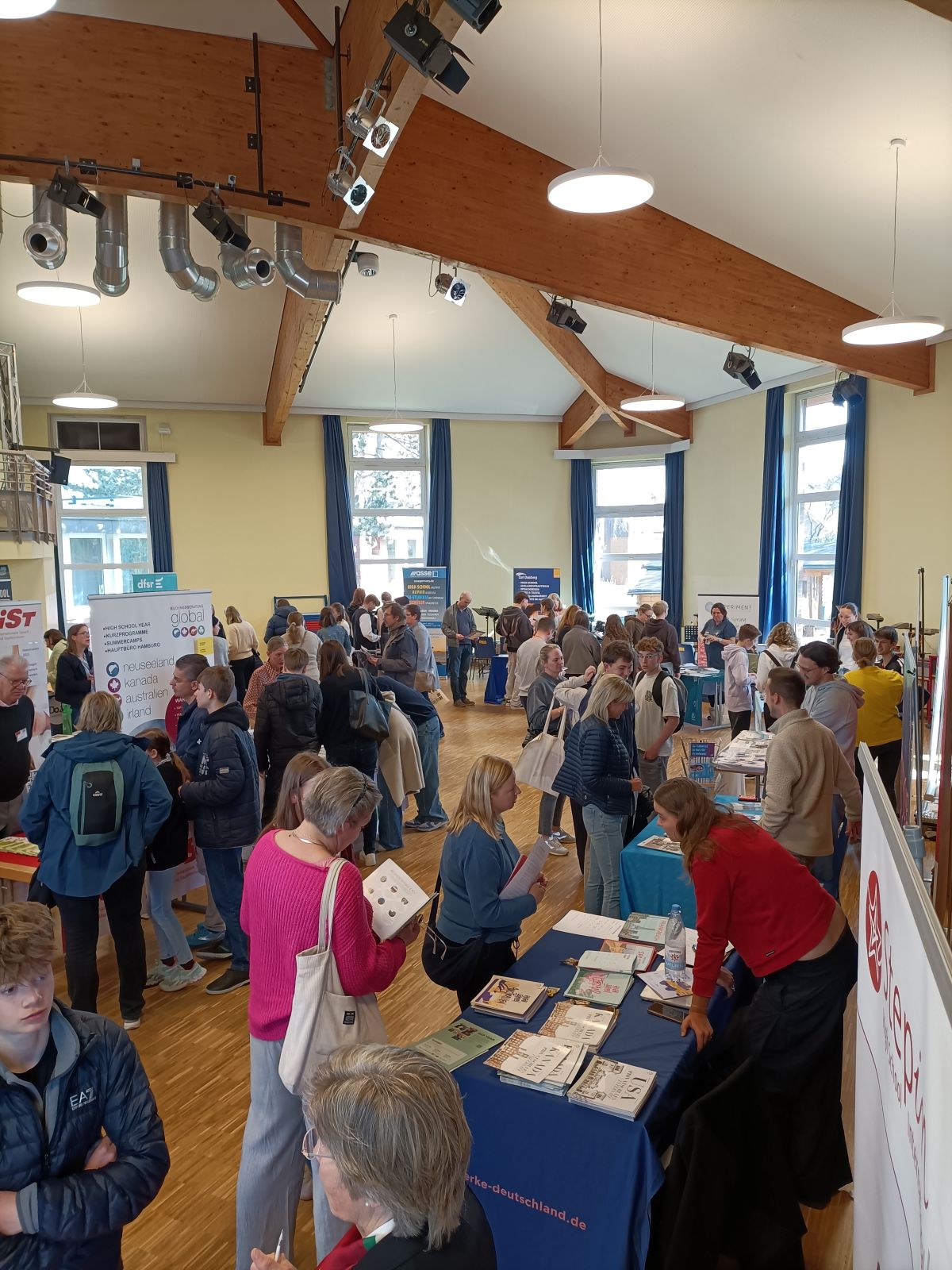 Schülermesse im Gymnasium Hamburg Oberalster