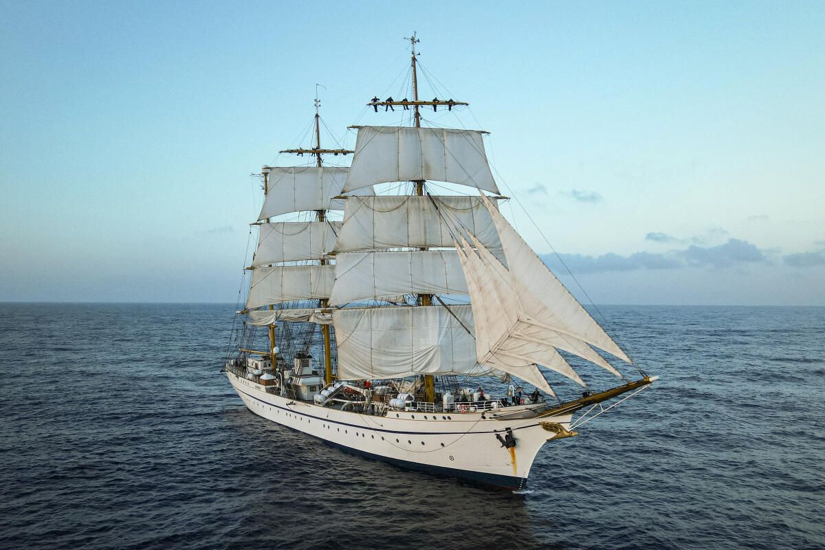 Segelschulschiff Gorch Fock in voller Takelage am 28.03.2025