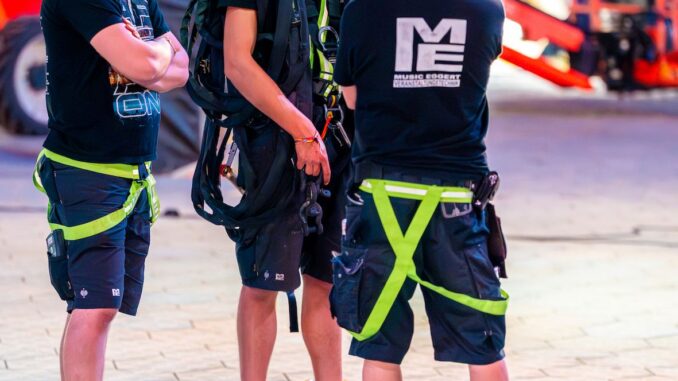 AIRBEAT ONE - Auf- und Abbauteam
