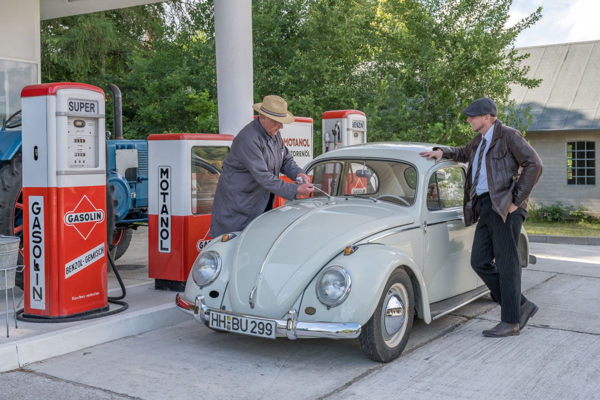 Video: Klassiker aus Chrom und Blech beim Oldtimertreffen