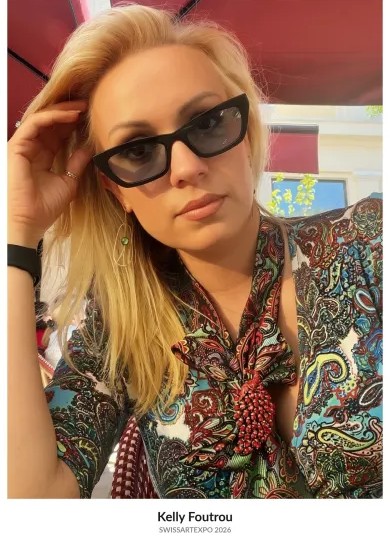 Griechische Künstlerin Kelly Foutrou