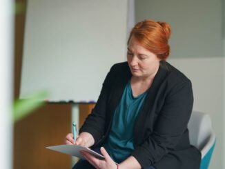 Janine Förster von Das Relationship Jonathan Makkonen und Janine Förster Coaching GbR