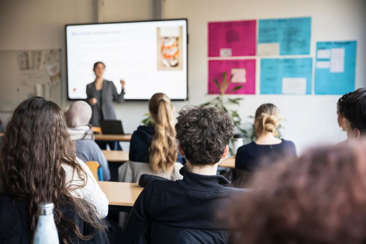 Mit „ Wir wollen's wissen“ kommt die Uni in die Klasse